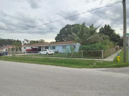 Picture of 5201 E 17Th Avenue, Tampa, FL 33619