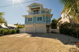 Picture of 2410 Avenue B, Bradenton Beach, FL 34217