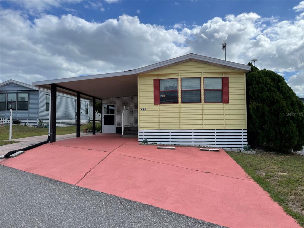 Picture of 251 Patterson Road Unit C25, Haines City, FL 33844