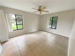 Picture of 1424 Pine Glen Lane Unit D2, Tarpon Springs, FL 34688