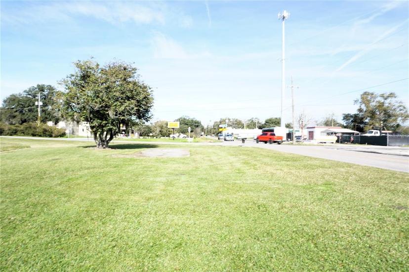 Picture of 2407 Medulla Road, Plant City FL 33566