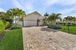 Picture of 6930 Julie Ann Court, Fort Myers, FL 33919