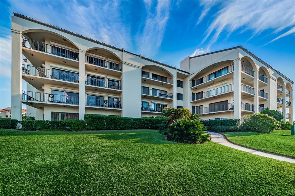 Picture of 101 Mariner Drive Unit 101, Tarpon Springs, FL 34689