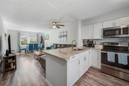 Picture of 13934 Mission Oaks Boulevard Unit 13934, Seminole, FL 33776