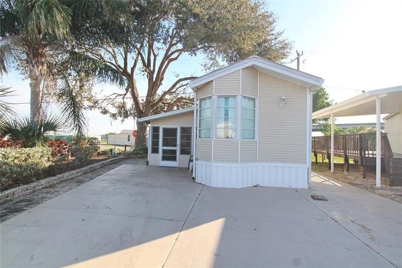 Picture of 1159 Daniels Road Se Unit 1, Moore Haven FL 33471