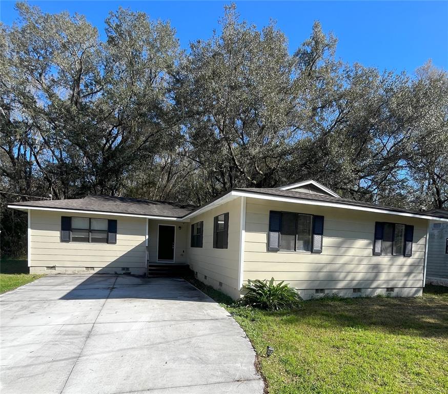 Picture of 22979 NE County Road Unit 200B, Lawtey, FL 32058