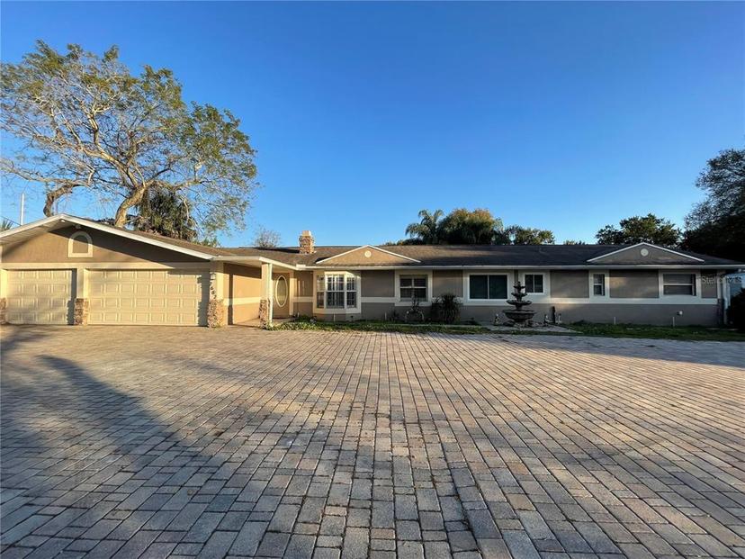 Picture of 2602 Arrawana Place, Tampa FL 33614