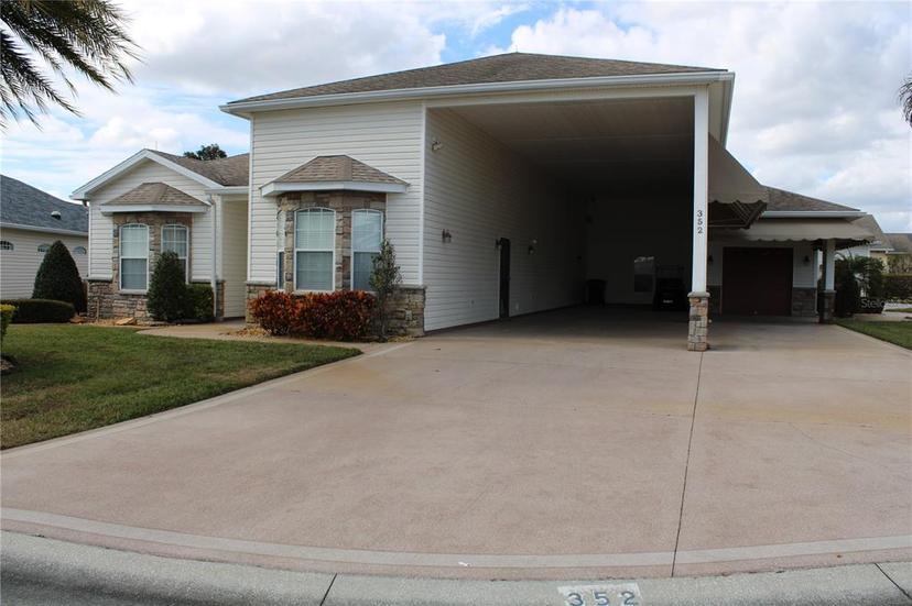 Picture of 352 Meandering Way, Polk City FL 33868