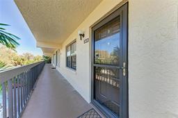 Picture of 315 30Th Avenue W Unit B305, Bradenton, FL 34205