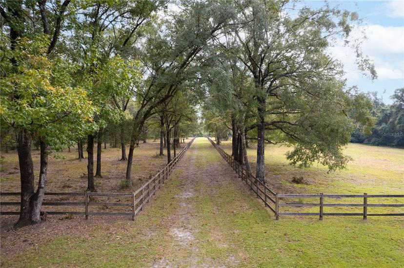 Picture of 977 Windsock Lane, Bryceville FL 32009