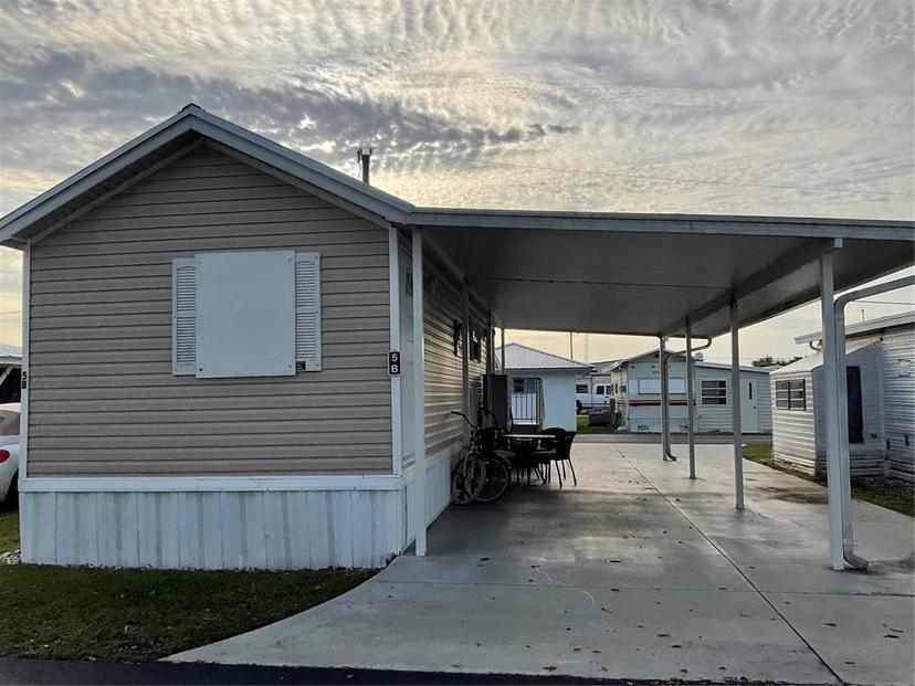 Picture of 1339 Old Lakeport Road Unit 5B, Moore Haven FL 33471