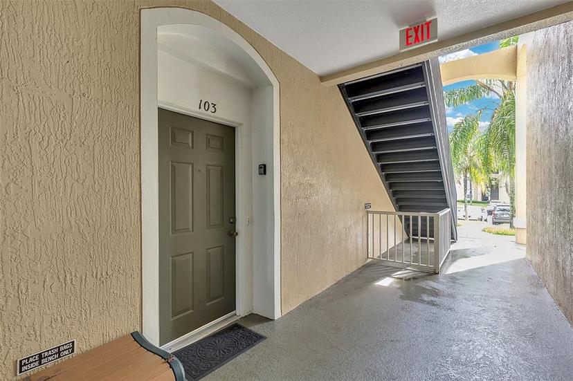 Picture of 2305 Silver Palm Drive Unit 103, Kissimmee FL 34747