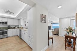 Picture of 4401 Gulf Of Mexico Drive Unit 704, Longboat Key, FL 34228