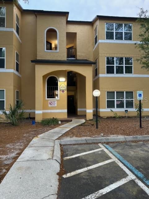 Picture of 4512 Commander Drive Unit 1727, Orlando, FL 32822