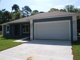 Picture of 181 N Putnam Grove Road, Oak Hill, FL 32759