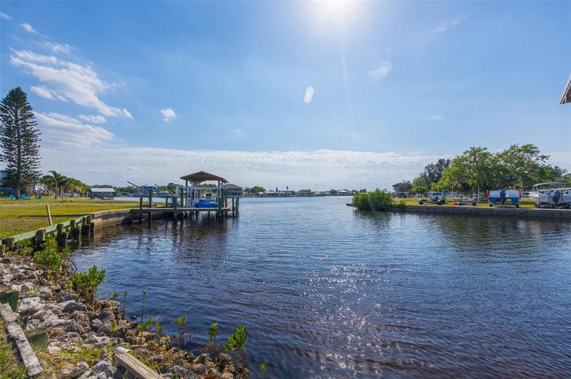 Picture of 821 White Heron Boulevard, Ruskin FL 33570