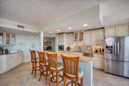 Picture of 400 Island Way Unit 606, Clearwater Beach, FL 33767