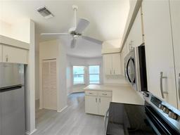 Picture of 5524 37Th Street E Unit 0, Bradenton, FL 34203