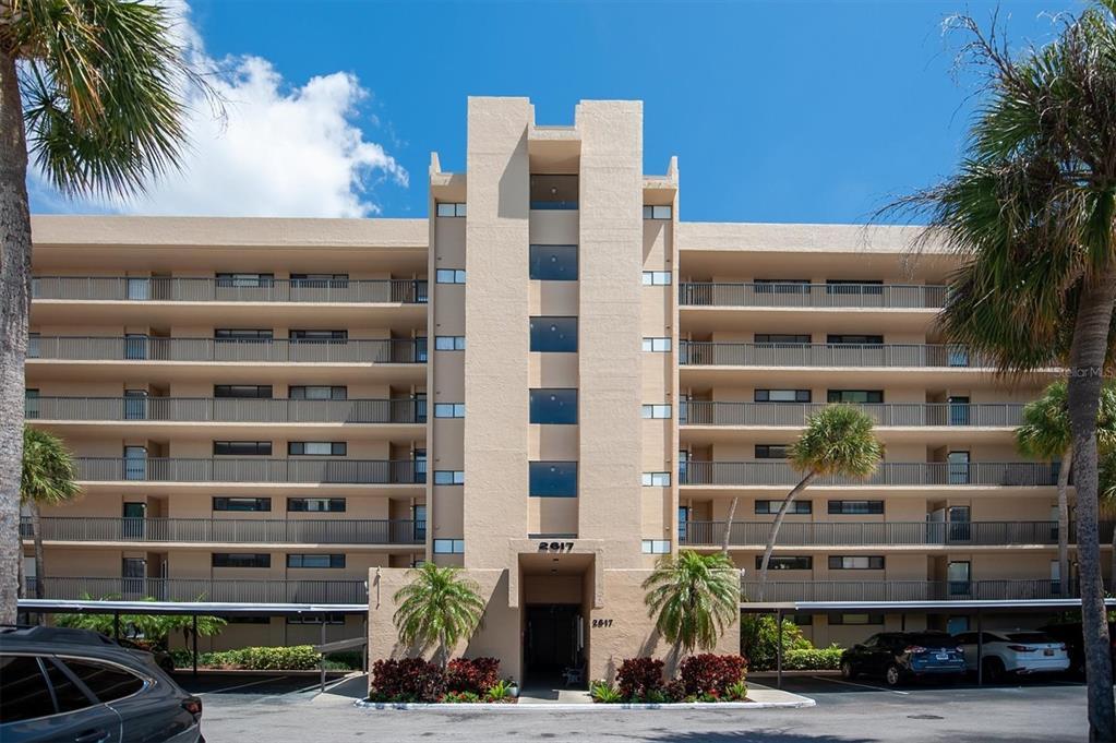 Picture of 2617 Cove Cay Drive Unit 205, Clearwater, FL 33760