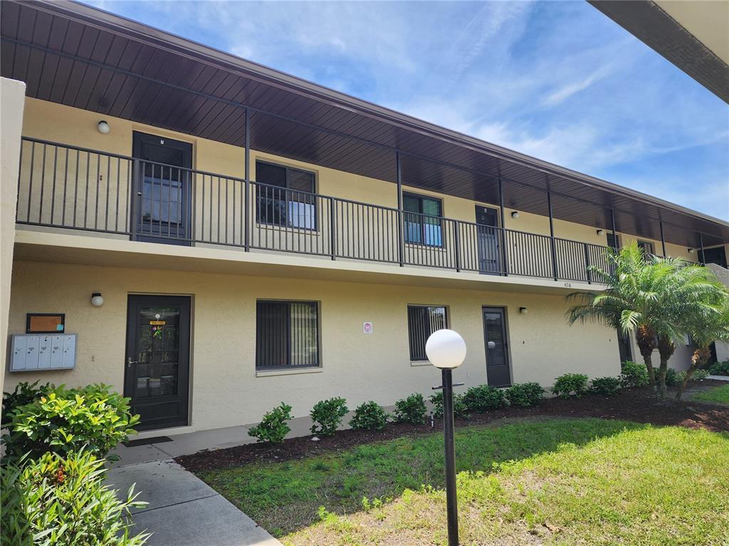 Picture of 4016 Oakview Drive Unit J8, Punta Gorda, FL 33980