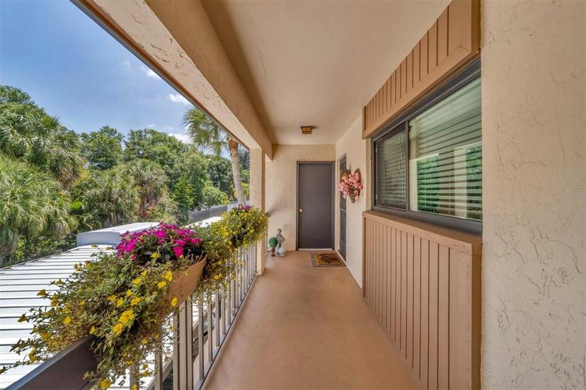 Picture of 2448 Clubhouse Drive Unit 201, Sarasota FL 34232