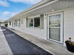 Picture of 525 Manatee Court Unit 14, Venice, FL 34285