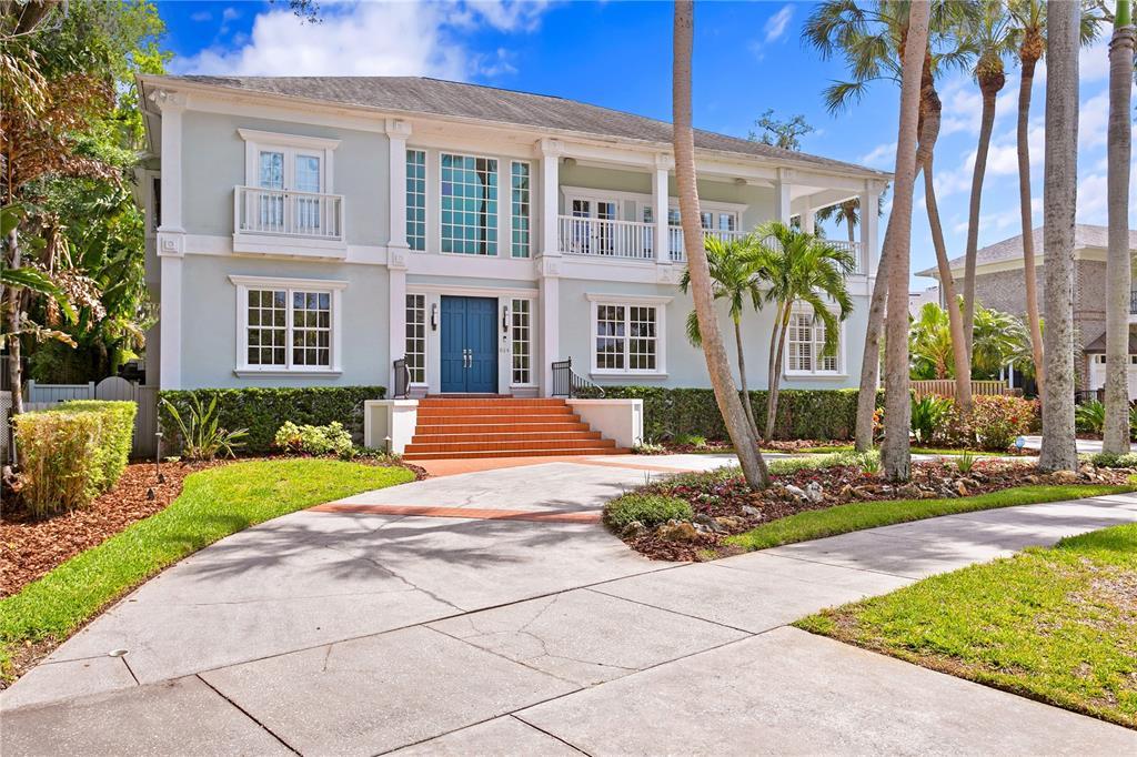 Picture of 814 S Bayside Drive, Tampa, FL 33609