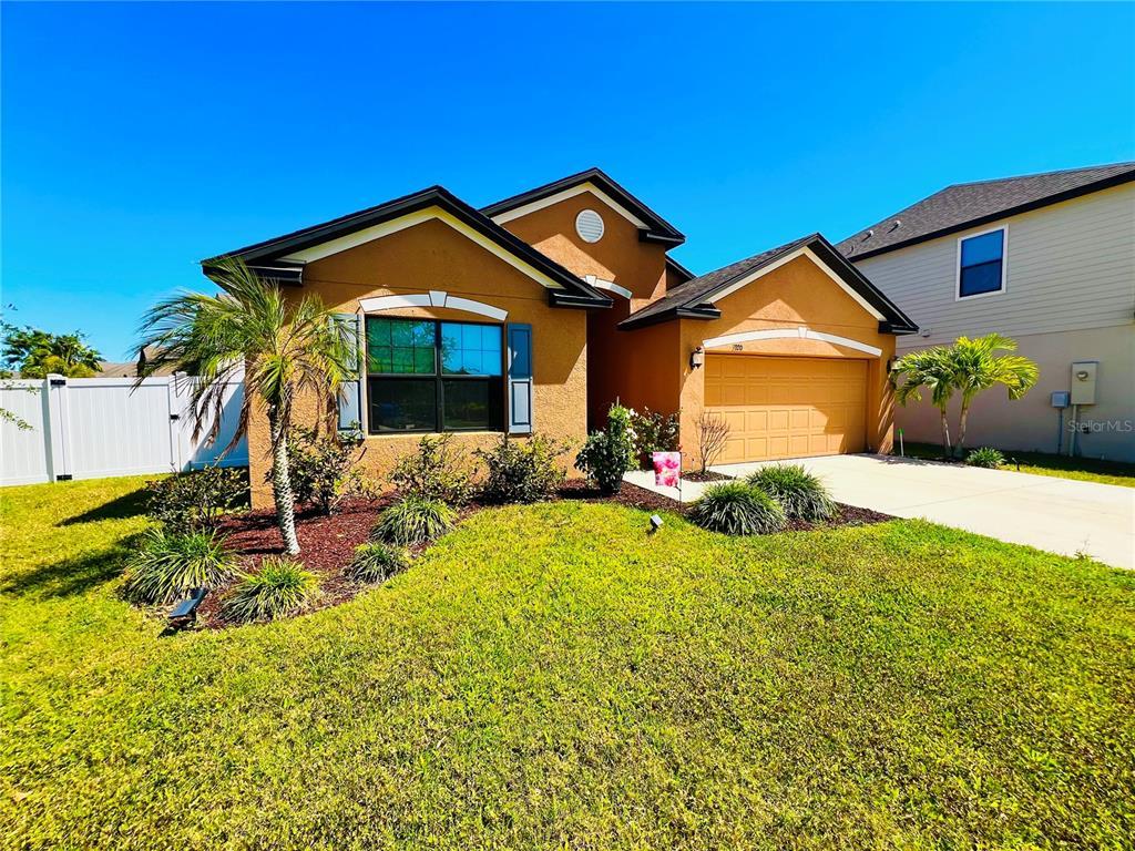 Picture of 3920 Willow Walk Drive, Palmetto, FL 34221