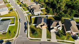 Picture of 3920 Willow Walk Drive, Palmetto, FL 34221