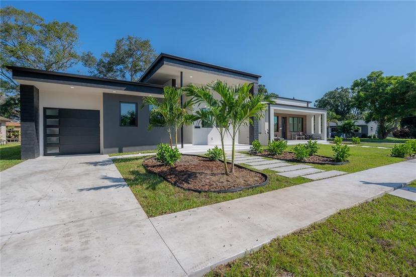 Picture of 4511 24Th Avenue S, St Petersburg FL 33711