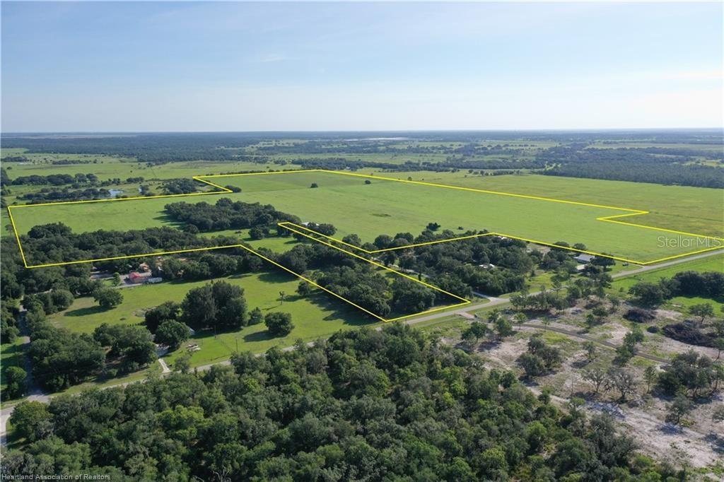 Picture of 875 County Road 731, Venus, FL 33960