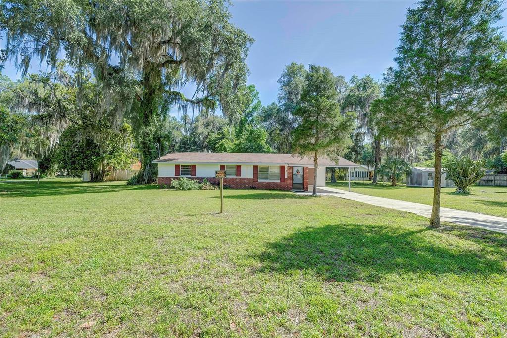 Picture of 2429 Cr 451, Lake Panasoffkee, FL 33538