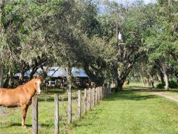 Picture of 875 County Road 731, Venus, FL 33960