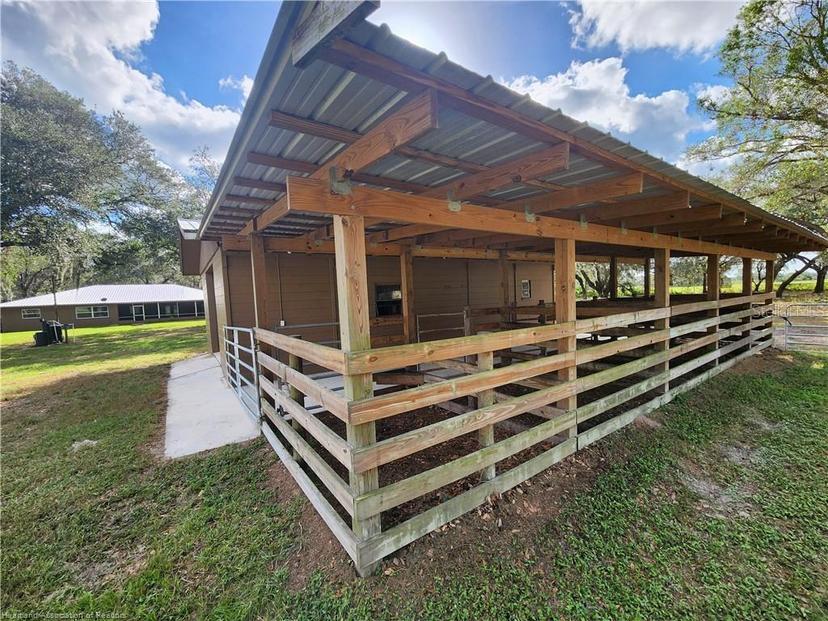 Picture of 875 County Road 731, Venus FL 33960