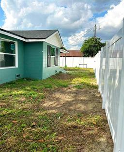 Picture of 2015 1/2 Laurel Street, Bartow, FL 33830