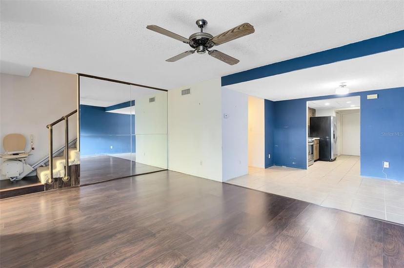 Picture of 818 Park Lake Circle Unit 10, Maitland FL 32751