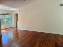 Picture of 5132 Conroy Road Unit 937, Orlando, FL 32811