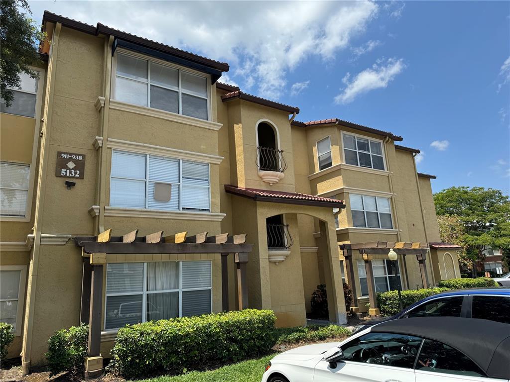 Picture of 5132 Conroy Road Unit 937, Orlando, FL 32811