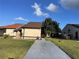 Picture of 639 Golden Sunshine Circle, Orlando, FL 32807