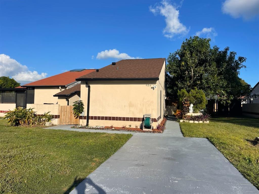 Picture of 639 Golden Sunshine Circle, Orlando, FL 32807