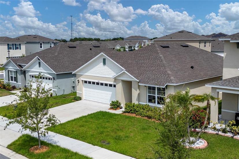 Picture of 2705 Lilyturf Court, Tavares FL 32778