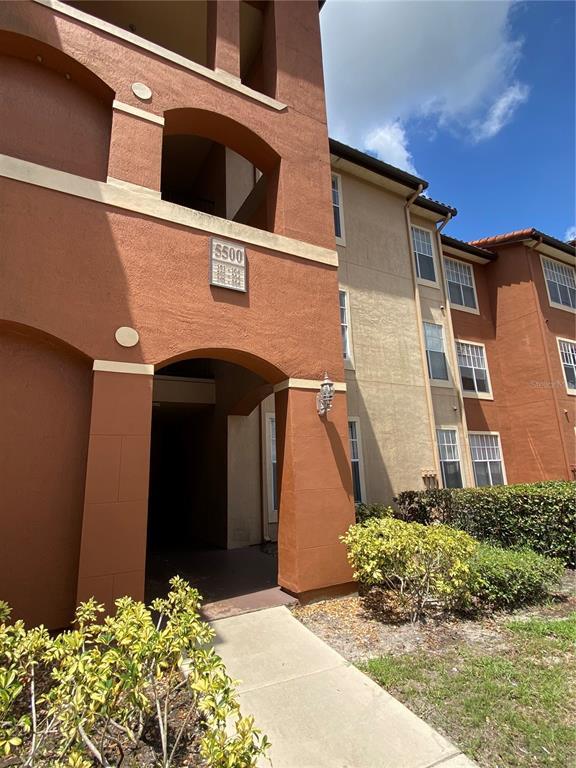 Picture of 5500 Metrowest Boulevard Unit 304, Orlando, FL 32811