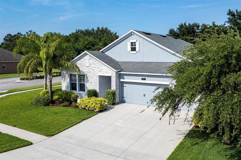 Picture of 5871 Alenlon Way, Mount Dora FL 32757