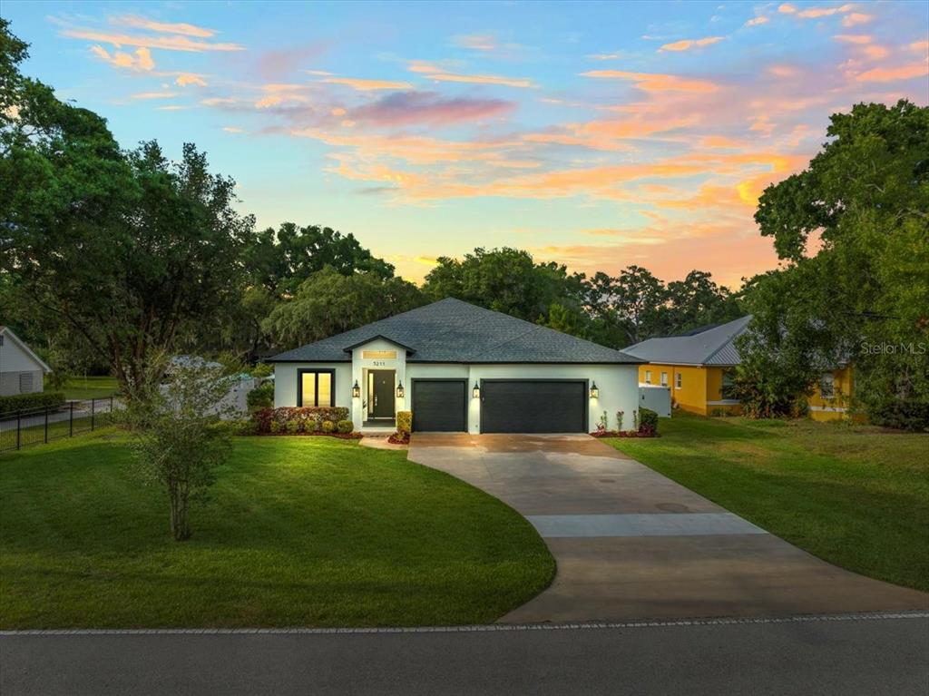 Picture of 3211 Moran Road, Tampa, FL 33618