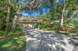 Picture of 4560 Forest Wood Trail Unit 16, Sarasota, FL 34241