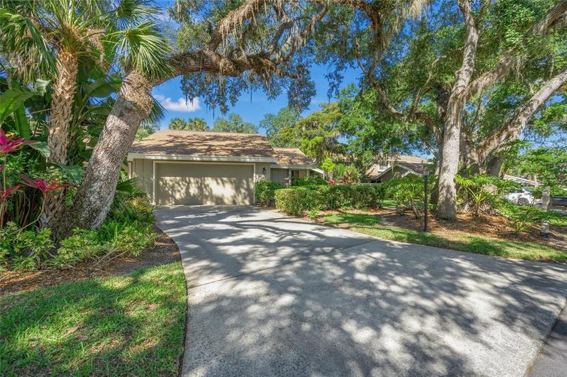 Picture of 4560 Forest Wood Trail Unit 16, Sarasota FL 34241