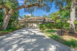 Picture of 4560 Forest Wood Trail Unit 16, Sarasota, FL 34241