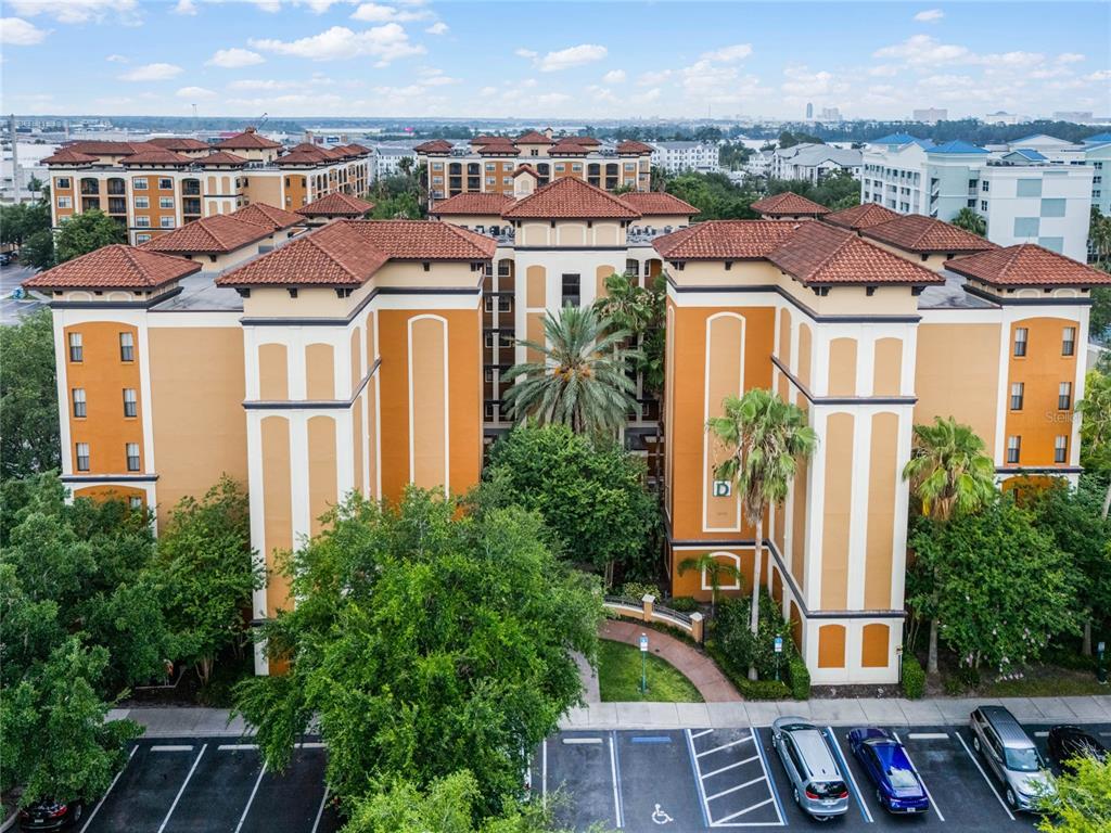 Picture of 12539 Floridays Resort Drive Unit 305-D, Orlando, FL 32821