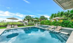 Picture of 2510 Gulf Drive N, Bradenton Beach, FL 34217