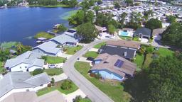 Picture of 1427 Grand Cayman Circle, Winter Haven, FL 33884